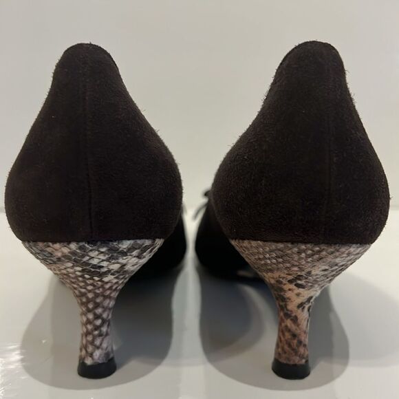 Stuart Weitzman Brown Suede/Embossed Leather Toe and Kitten Heel Shoes Size 7 - Picture 5 of 15